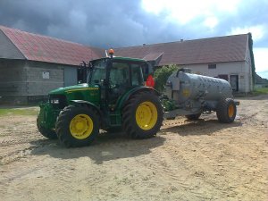John Deere 5090R + Joskin Modulo 2 6000 ME WIN PACK