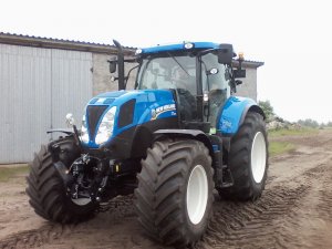 New Holland t7.210