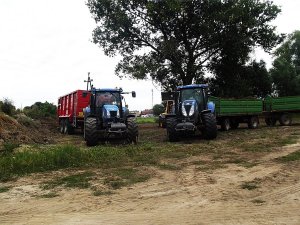 New Holland Ts135a & T6080