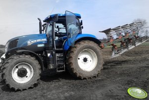 NH T7.210 & Kverneland