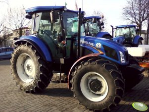 New Holland TD5.105