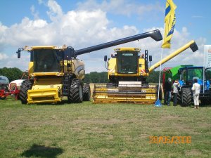 2x New Holland