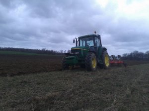 John Deere 6800 & VogelNoot