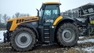 JCB