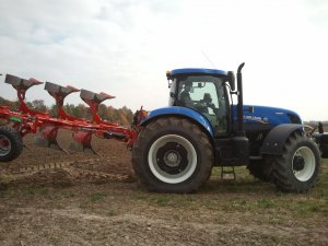 New Holland T7