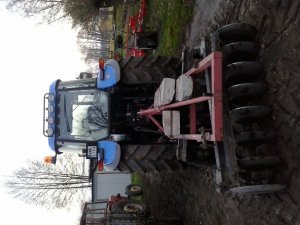 New Holland TD5030 z talerzówką