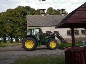 John Deere 6610 SE