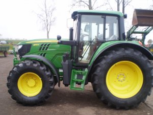 John Deere 6115M