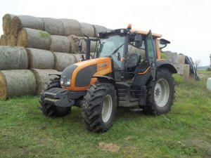 Valtra N92