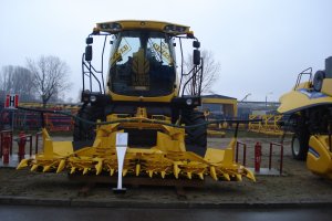 Sieczkarnia New Holland FR 450