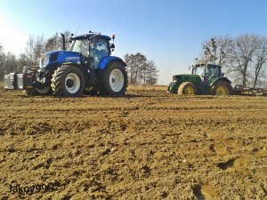 New Holland T7.210 & John Deere 6920