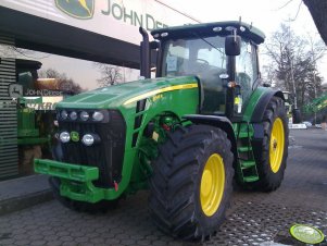 John Deere 8345R