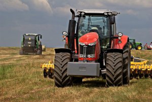 Massey Ferguson 7624