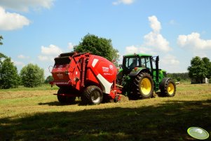 John Deere 6130M + Lely Welger RP 445