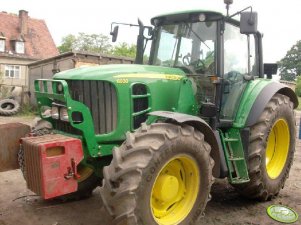 John Deere 6930