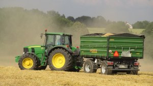 John Deere & New Holland TC54 BIZON