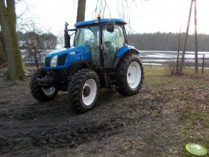 New Holland TS100A