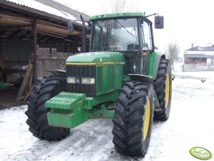 John Deere 6900