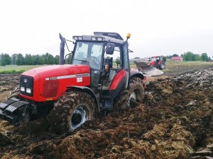 Massey Ferguson 8240 + Unia Ibis XXLS