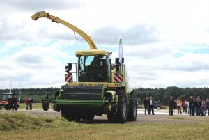 Krone Big X700