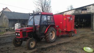 Zetor 5320 + Kuhn Euromix I 870