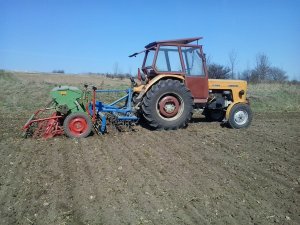 Ursus C-360 i agregat uprawowo-siewny