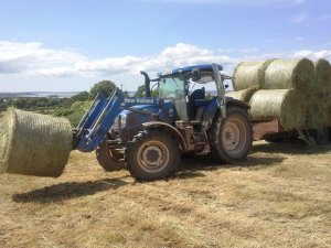 New Holland T6