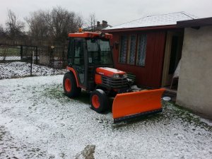 Kubota B2400HD