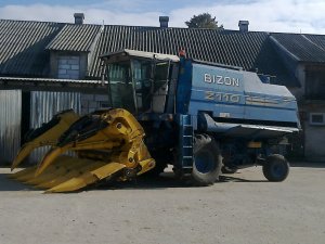 Bizon BS z-110 + przystawka do kukurydzy New Holland