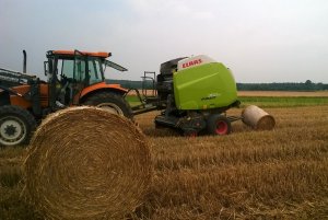 Claas Variant 360 RC, Renault Ares 550 RX