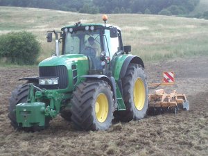 John Deere 7530 Premium + Staltech Brona U 35