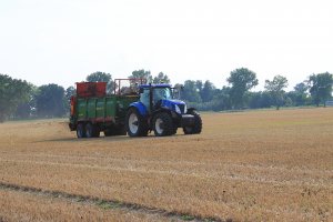 New Holland T7050 & Pronar Herkules 14