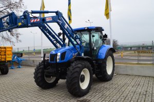 New Holland i tur Agromasz