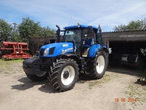 New Holland T6 165