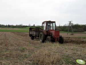 T-25 + rozrzutnik