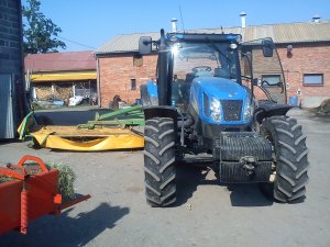 New Holland t 6030