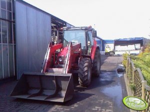 Massey Ferguson + Stoll