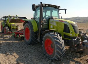 Claas Arion i Axos