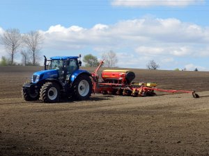 New Holland T7.260 + Vaderstad Tempo F8