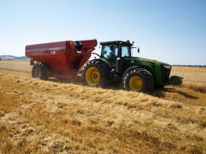 John Deere 8360 R + Horsch Titan 34 UW