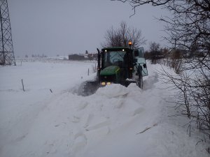 John Deere 6930