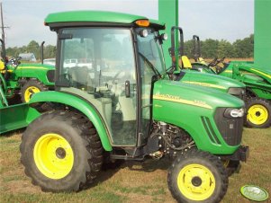 John Deere 3720