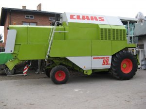 Claas Dominator 98 SL