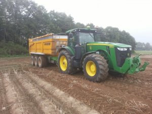 John Deere 8R