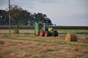 Claas Arion 430 + John Deere 550