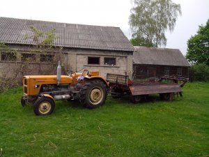 Ursus C-360 + Rozrzutnik