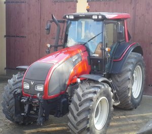 Valtra T151n