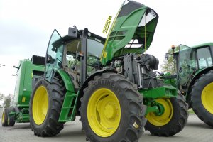 John Deere 6090MC