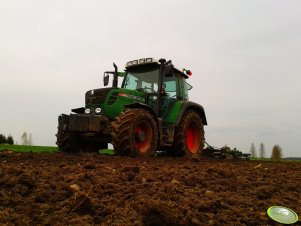 Fendt 311 Vario TMS i Bomet 2,8