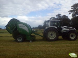 Valtra T160 + McHale V660